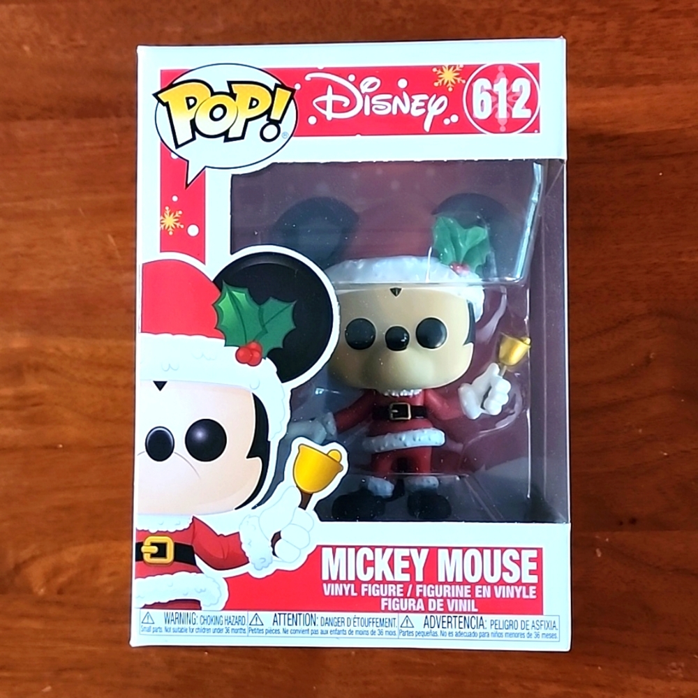 New in box Disney Santa Mickey Mouse Funko Pop #612 vinyl figurine ringing bell